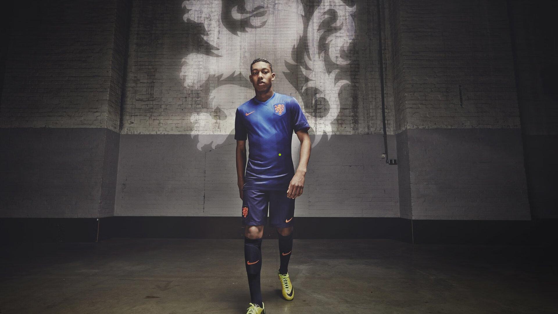 罗马诺重磅透露，尤文并未追逐坎塞洛，薪资壁垒成意甲回归最大障碍